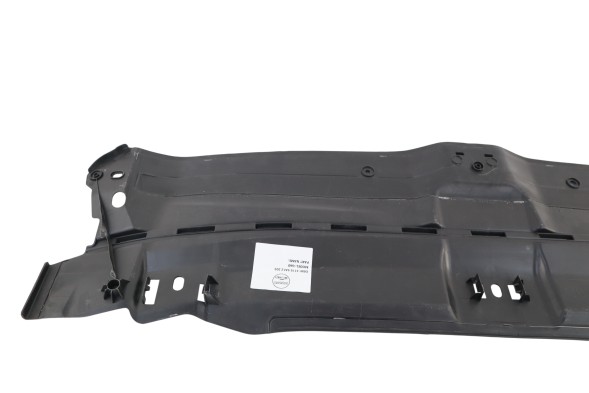 Китай BMV51765A12203 НАКЛАДКА КРИШКИ ВЕРХНЬОЇ ПАНЕЛІ РАДІАТОРА BMW 5 G60 51765A12203