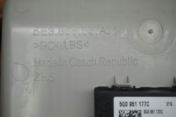 Volkswagen OE ЛАМПА ОСВІТЛЕННЯ КАБІНИ VW TIGUAN III 571 24- ORG 571959561a