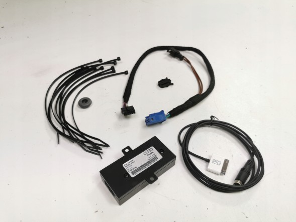 Audi OE Комплект, адаптер iPod Audi A3 A4 A6 OE 8E0051445A 8E0051444B