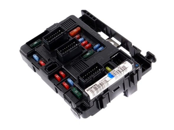 Siemens 9643498780 T118470004 K BSM-L06-00 6500Y3 6500Y1 9650663980 9657608780 9643498680 9644038480 9646405280 9646405480 9650618480 9650663880 9650664080 МОДУЛЬ БЛОК ПРЕДОХРАНИТЕЛІВ BSM C2 C3 C5 C8 PEUGEOT 206 307 807 9643498780