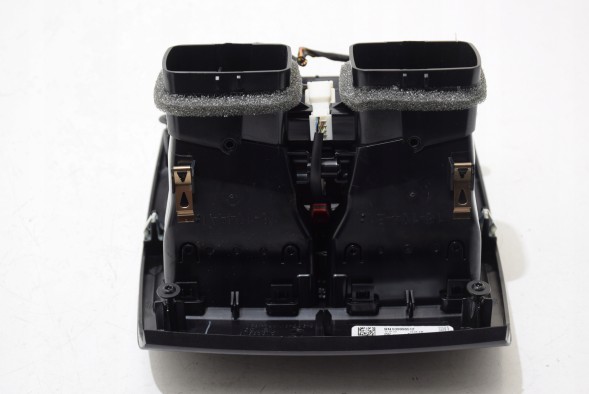 BMW OE 9399965 6828058 6828057 BMW BMW X5 G05 G06 Решітка припливу задньої частини центрального тунелю Перемикач нагріву дивана