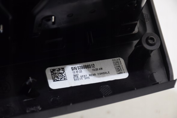 BMW OE 9399965 6828058 6828057 BMW BMW X5 G05 G06 Решітка припливу задньої частини центрального тунелю Перемикач нагріву дивана
