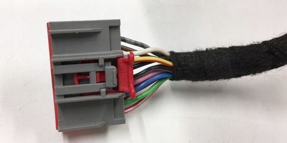 Jaguar OE JAGUAR E-PACE (2017-2024) lusterko EUROPA 14pin ELEKTRYCZNIE zamykane PROJEKTOR OE Jak Nowe! PRAWE JAGUAR E-PACE (2017-2024) Європа 14pin ПРОЄКТОР OE J9C3-17682-BBC ПРАВИЙ
