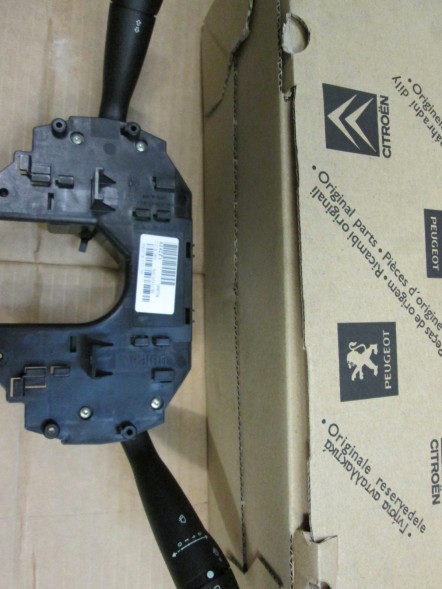 Peugeot OE ПЕРЕМИКАЧ ФАР CITROEN C4 C4 PICASSO 6242Z1 345657346