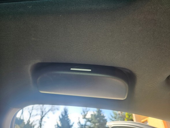 Китай 435234523412 Ящик для зберігання окулярів чорний AUDI S3 S4 S6 S7 A3 A4 A6 A7 RS4 Q2 Q3 Q5 2013-2024
