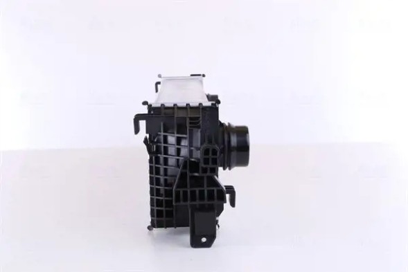 Nissens 96133 Охолоджувач повітря інтеркулер 96133 nissens