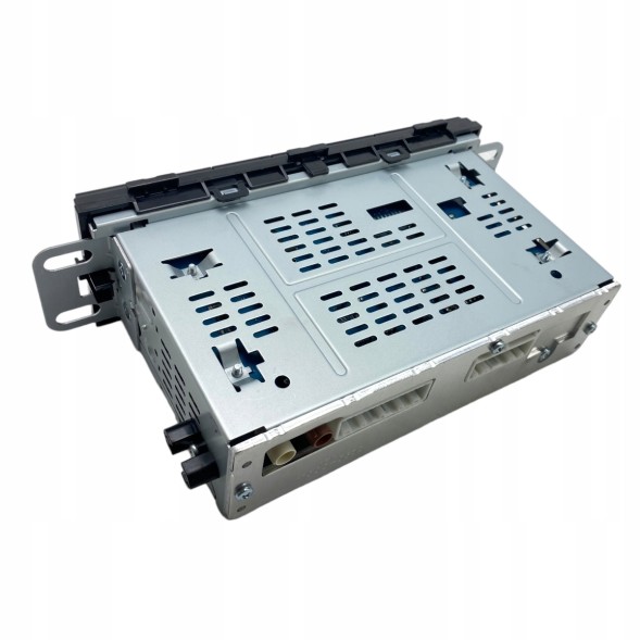 Renault OE Радіоплеєр Renault OE 281150846R