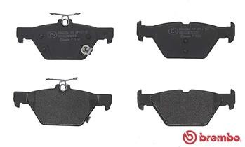 P78026 BREMBO Комплект гальмівних колодок з 4 шт дисків