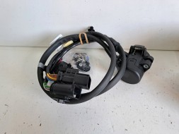 BMW OE BMW G20 G21 WIĄZKA INSTALACJA HAKA 9883280 HAK WESTFALIA 303414321016 NOWA Промінь установка гачка 9883280 bmw g20 g21 гачок вестфалія 303414321016 нова