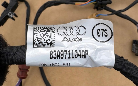 Audi OE Nowa Instalacja Wiązka Zderzaka Tył Tylnego 83A971104AP AUDI Q3 83A OEM 4xPDC + RADAR Нова проводка бампера заднього для Audi Q3 83A 83A971104AP OEM