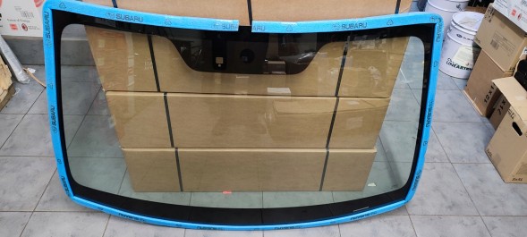 Subaru OE 65009AJ360NU ЛОБОВЕ СКЛО SUBARU LEGACY 2010-2014 КОМПЛЕКТ З УЩІЛЬНЮВАЧЕМ OEM
