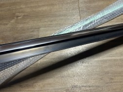 Audi OE 8R0853284F2ZZ / 8R0853284F AUDI Q5 І 8R 2008-2016 СКРЕБКОВА ПЛАНКА ДВЕРЕЙ ПРАВА ПЕРЕДНЯ 8R0 ХРОМ OE
