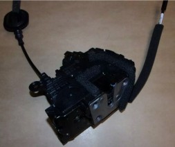 Renault OE ЗАМОК ДВЕРЕЙ ПЕРЕДНІЙ ПРАВИЙ RENAULT CLIO IV 805024563R