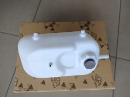 Polcar 758977K 758977 ZBIORNIK WYRÓWNAWCZY PŁYNU CHŁODZĄCEGO Jeep Cherokee 1987-1990 XJ 2.1 4.0 РОЗШИРЮВАЛЬНИЙ БАК ОХОЛОДЖУЮЧОЇ РІДИНИ Jeep Cherokee 1987-1990 XJ 2.1 4.0