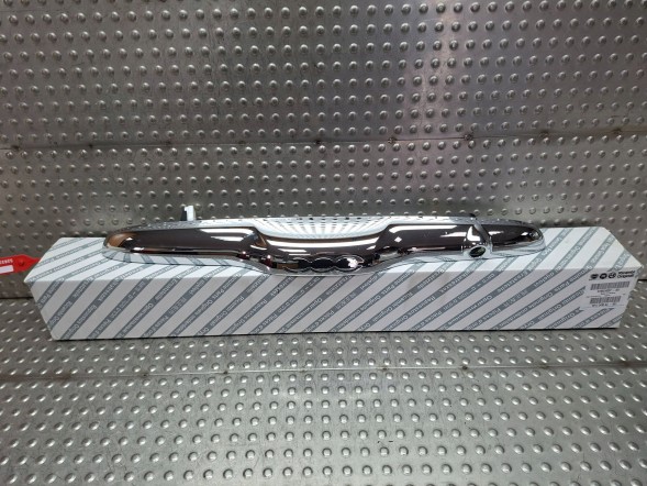 Fiat OE S26337860 ХРОМОВАНА НАКЛАДКА КЛАПАНА 0735516207 FIAT 500 2007-