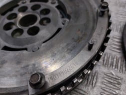 Mazda OE 415048310 Комплект зчеплення Mazda OE - двомасовий маховик, Дизель, Європа