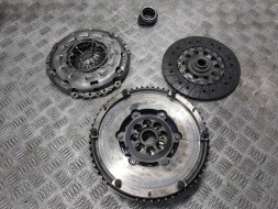 Mazda OE 415048310 Комплект зчеплення Mazda OE - двомасовий маховик, Дизель, Європа