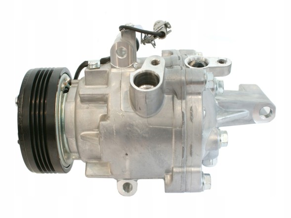 EuroAirCon EAC 6573 / 95200-68LA0 / 95200-68LA1 / 95200-68LA3 / 95201-68LA1 / AKS200A205 / 95200-68LA4 / AKV200A201 / AKV011H201 / 95201-68LC0 / AKS200A211A Компресор кондиціонера EuroAirCon QS70 95200-68LA0 для Suzuki Swift IV