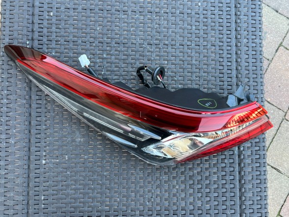 Toyota OE Toyota Camry 17+ Лампа Ліва Задня Led ORG НОВА 8156006850