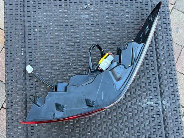 Toyota OE Toyota Camry 17+ Лампа Ліва Задня Led ORG НОВА 8156006850