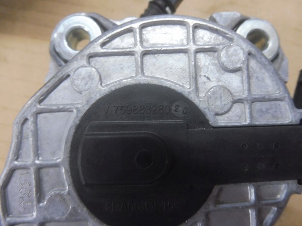 BMW OE 7598832 Bmw f20 f21 f30 f31 n13 фрикційне колесо натягувач ременя oe 7598832