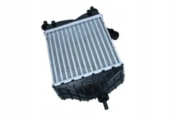 Maxgear AC630078 Охолоджувач повітря інтеркулер ac630078 maxgear