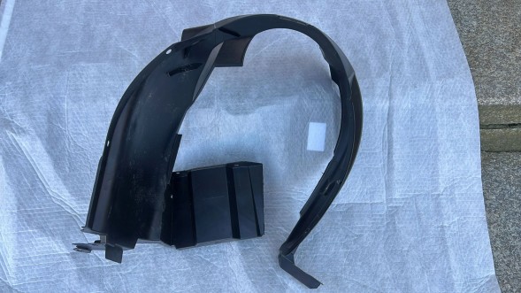 Toyota OE 53876-0H051 AYGO II 14- НАКЛАДКА АРКИ ЛІВА ПЕРЕДНЯ TOYOTA AYGO II 14-