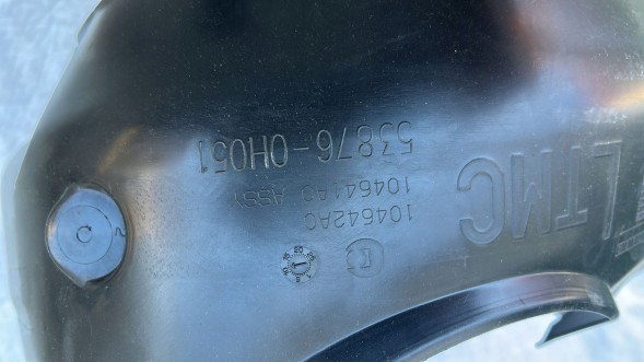 Toyota OE 53876-0H051 AYGO II 14- НАКЛАДКА АРКИ ЛІВА ПЕРЕДНЯ TOYOTA AYGO II 14-