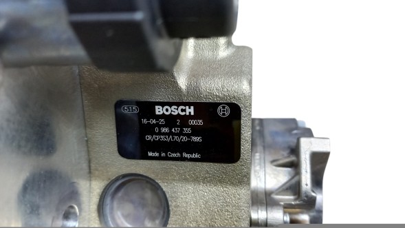Bosch 0 986 437 355 Насос високого тиску vivaro renault espace laguna megane scenic влучити