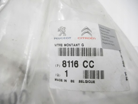 Peugeot OE Кузовне скло ліве переднє Peugeot 806 Citroen Evasion AS2 OE 8116 CC