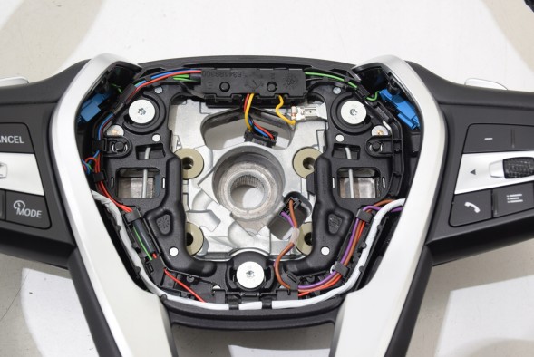 BMW OE 7944575 6877810 6880412 7947924 5A43F11 9372496 6884428 BMW BMW X5 G05 LCI Спортивне кермо Шкіра Вібрація Лопатки Оригінал