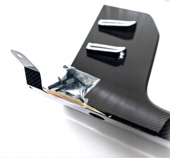 BMW OE M PERFORMANCE Накладка на пороги ліва M2 G87 Carbon 51195A44DE7