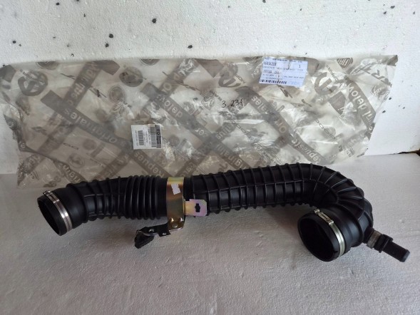 Fiat OE Трубка інтеркулера 46836218 / 68101557AA Fiat Palio Albea 1.6 16V