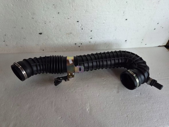 Fiat OE Трубка інтеркулера 46836218 / 68101557AA Fiat Palio Albea 1.6 16V