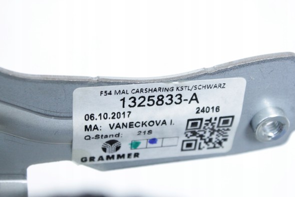 BMW OE 6834796 51166834796 ПІДЛОКІТНИК ЦЕНТРАЛЬНОЇ КОНСОЛІ ТУНЕЛЮ ЧОРНИЙ CARSHARING MINI F54 CLUBMAN