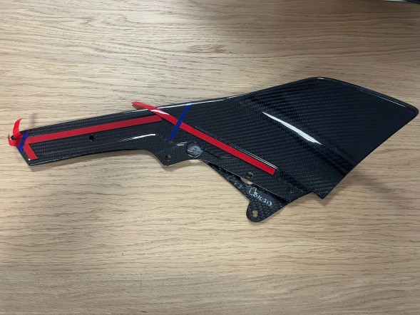 BMW OE 51192361668 2361668 Накладка передня права карбонова CFK M performance BMW M2 F87 Оригінал