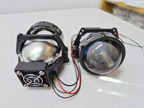 CHINA Sage sunny Bs003/6000/24V Лінзи 3" bi-led biled 6+3 вантажні діоди 24в
