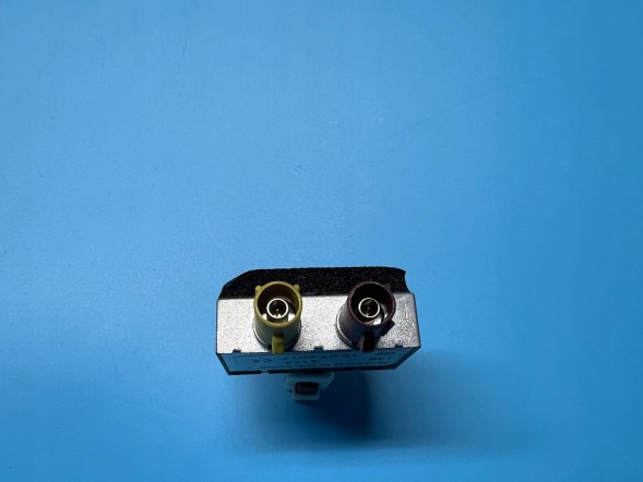 Mercedes-Benz OE 2128704089, A2128704089, A-212-870-40-89 ПІДСИЛЮВАЧ АНТЕНИ ДУПЛЕКСЕР MERCEDES-BENZ OE A2128704089