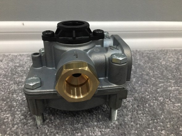 Scania (оригінальне обладнання) 9730110500 Wabco 9730110500 клапан релейний