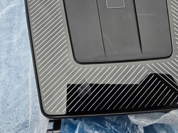 BMW OE QUA835054 Захисна кришка переднього бардачка BMW U11 U10 U06 5A22F51