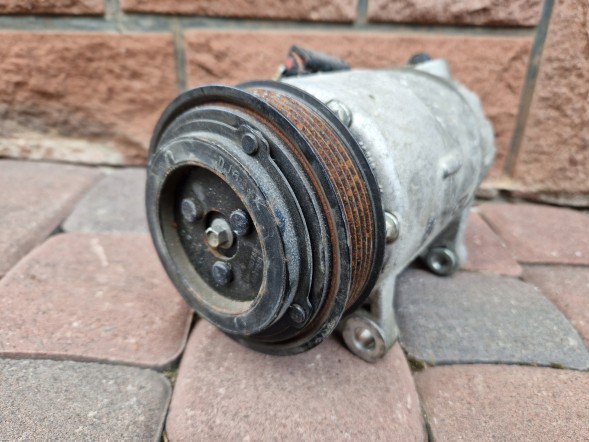 BMW OE 01081355G Компресор кондиціонера BMW X3 F25 X4 F26 3.0d B47