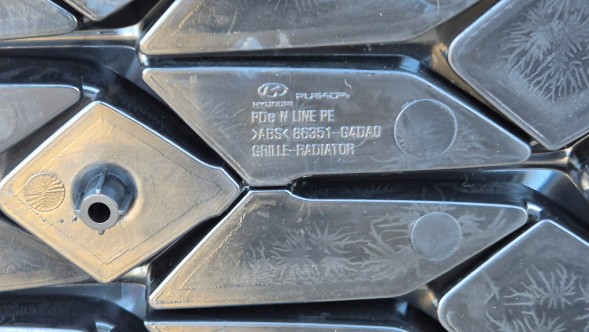 Hyundai OE ATRAPA CHŁODNICY HYUNDAI I30 LIFT 2020- N-LINE POD RADAR ACC Муляж решітки радіатора GRILL Hyundai i30 III 20- N-LINE ПІД РАДАР OE 86351-G4DA0