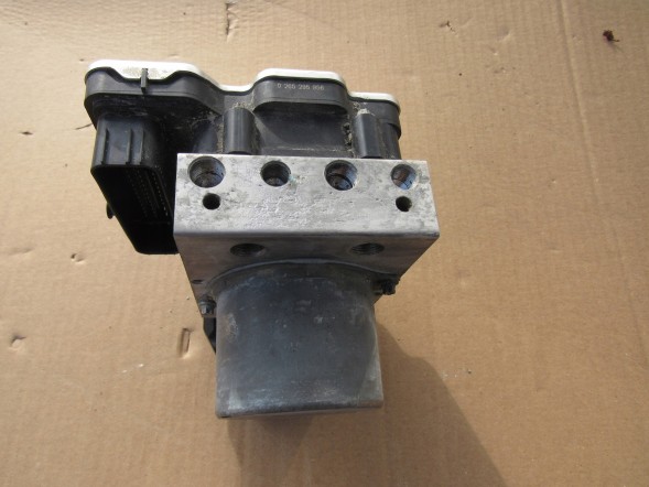 Audi OE 8W0907379AR 8W0 907 379AR AUDI A4 B9 НАСОС АБС 8W0907379AR