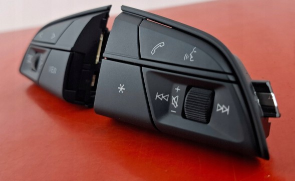 Audi OE Audi Q8 4ML Кнопки багатофункціональні керма 4ML951523D