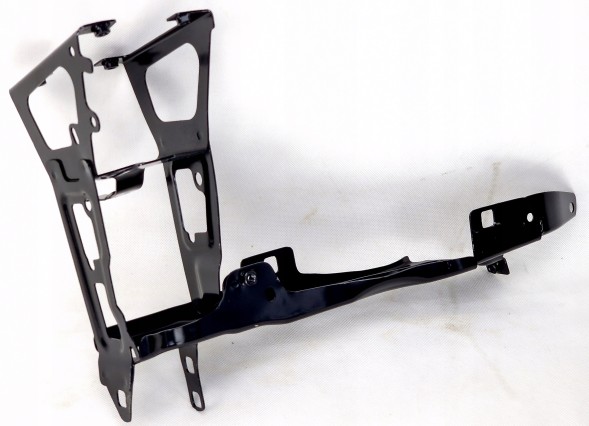 KAMEX KAMEX - 51648055670 КРОНШТЕЙН КРІПЛЕННЯ ФАРИ БОРТИК ПЕРЕДНЬОГО РЕМЕНЯ BMW М3 М4 F80 F82 ПРАВИЙ