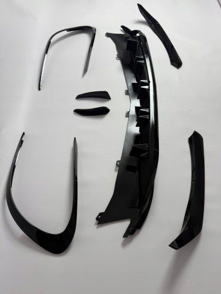 Китай MERCEDES CLA A45 W117 SPLITTERY KOMPLET BODYKIT LOTKA CZARNY POŁYSK Спойлер для автомобіля Mercedes CLA A45 чорний глянець, повний комплект обвісу