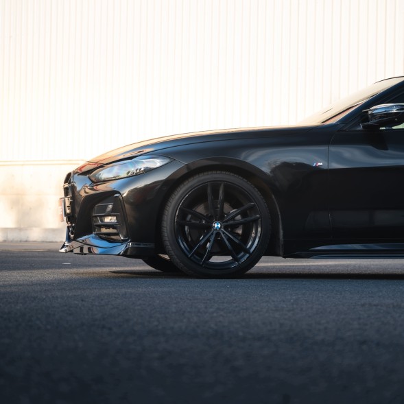 Китай KR0142201 Спліттер переднього бампера KORE для BMW 4 Серії G22 / G23 ABS Чорний Сапфір