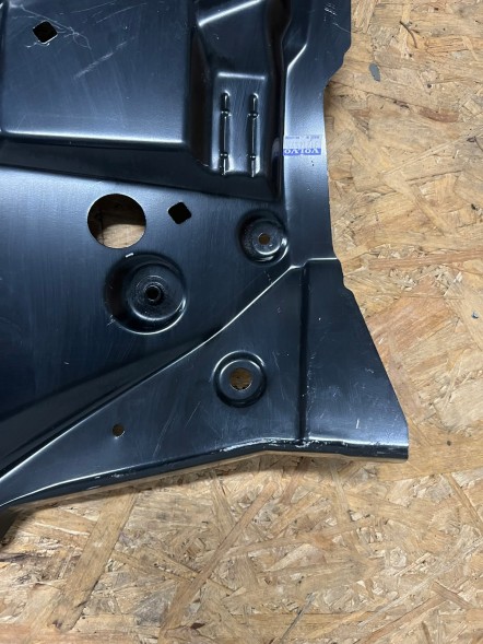 Volvo OE VOLVO S40 II 2004 - 2012 PANEL NADWOZIA PAS TYŁ LEWY 31214591 VOLVO S40 II 2004 - 2012 ПАНЕЛЬ КУЗОВА РЕМІНЬ ЗАДНІЙ ЛІВИЙ 31214591
