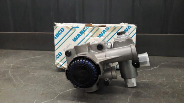 Wabco 4802070010 4421977102 4802070010 4421977102 Клапан реле wabco ebs новий