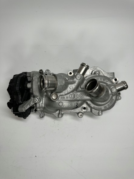 Volkswagen OE 04E907593 Volkswagen oe 04е907593 водяний насос новий